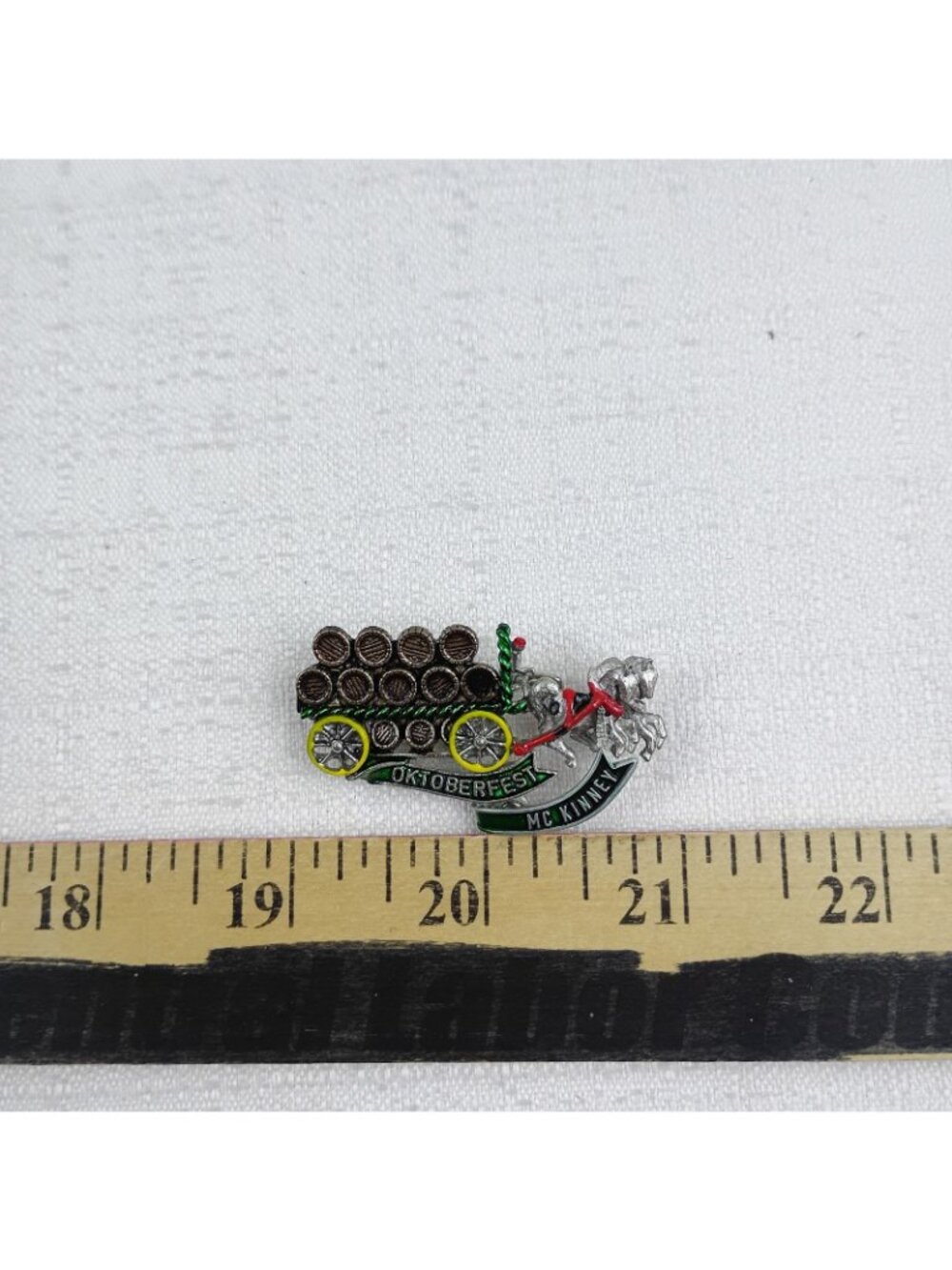 Oktoberfest Hat Pin Horse Drawn Conestoga Beer Wagon Kitchener Mckinney metal - Picture 6 of 8